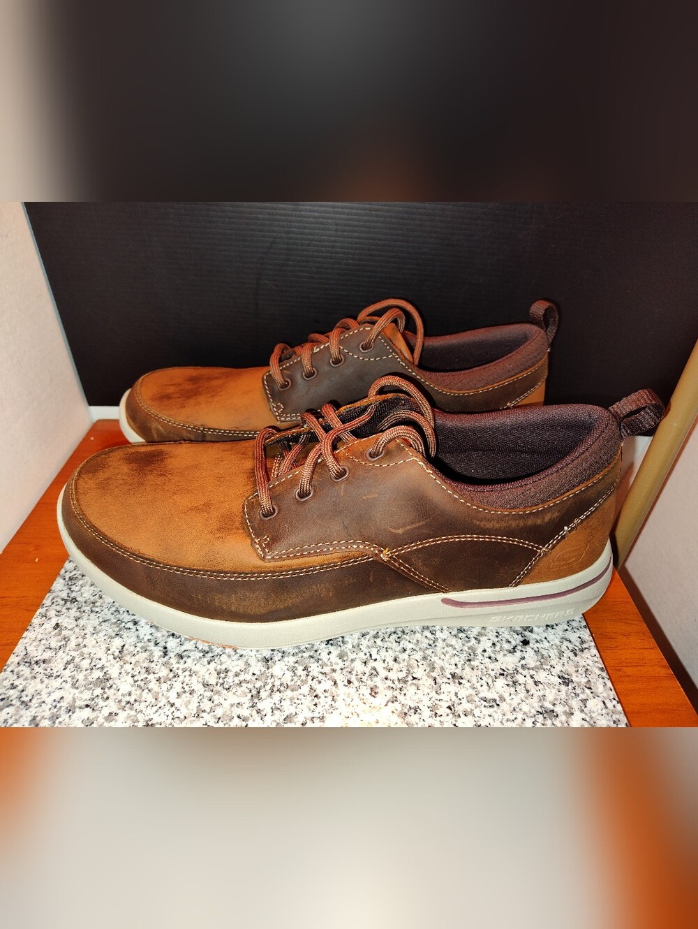 Skechers Relaxed Fit Mens Boat Shoes. Brown Leather Elent Leven #65727. Size 11.